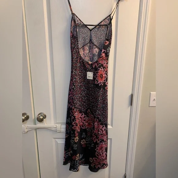Free People Intimately Your Better Side Floral Print Midi Slip Dress Size S NWT - Picture 6 of 6